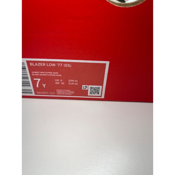 Nike Blazer Low 77 White & Pink Swoosh Sneakers Boys Size 7Y New With Tags - Picture 3 of 13